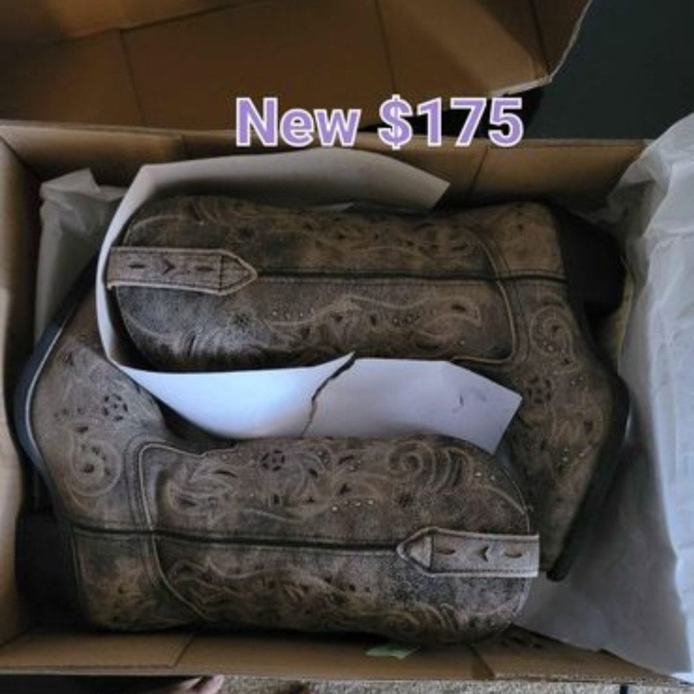 Larado Boots